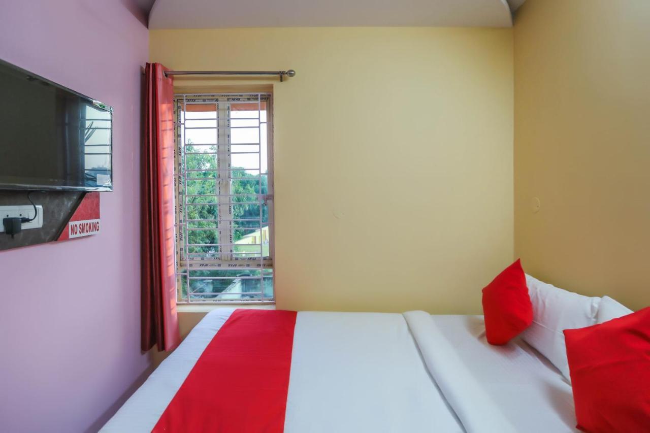 Oyo 62042 Niloy Guest House Jādabpur Eksteriør billede